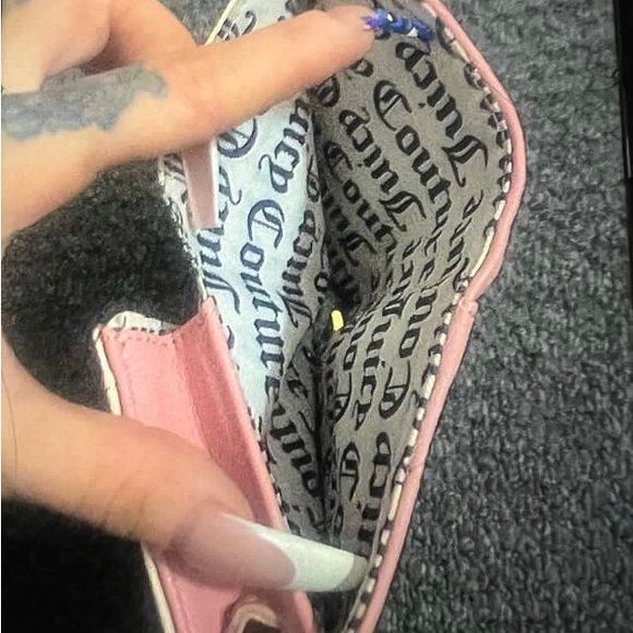 Juicy couture wallet 💕 - Picture 4 of 4